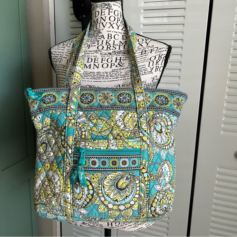 Vera Bradley Green Blue Paisley Floral Print Quilted Shoulder Bag Tote Bohemian